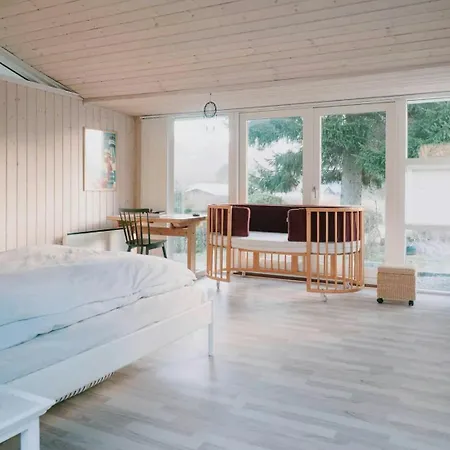 Дом отдыха Moments In Relaxed Family House Near Kulhuse Jaegerspris